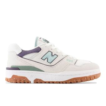 New Balance Women's 550 in Sea salt with winter fog and varsity gold