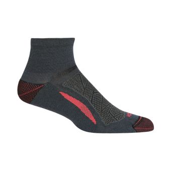 Kombi Expedition Crew Socks - Unisex in Barn Red