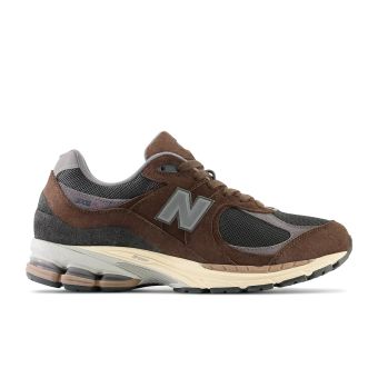 New Balance Unisex 2002R in Rich earth with blacktop and castlerock