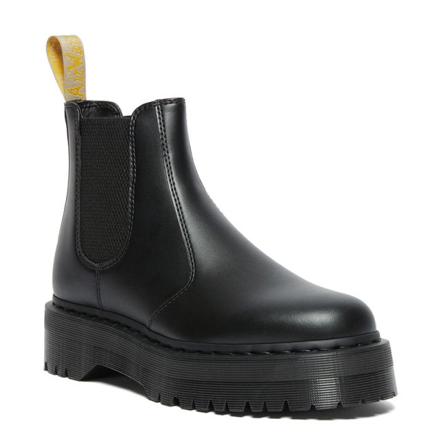 Dr. Martens Vegan 2976 Felix Chelsea Boots in Black Felix Rub Off | Dr ...