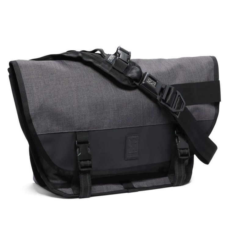 Chrome Industries Mini Metro Messenger Bag in Black | Union Jack